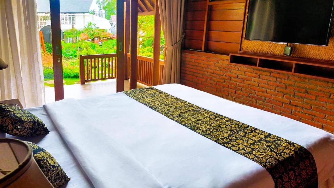 بانيووانجى Andung Andung Villa And Resto المظهر الخارجي الصورة